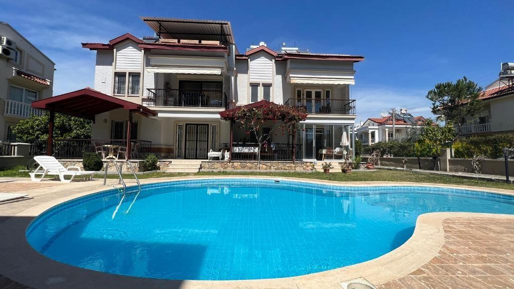 Fully furnished villa with 3+1 apartments in Fethiye - Фото 4