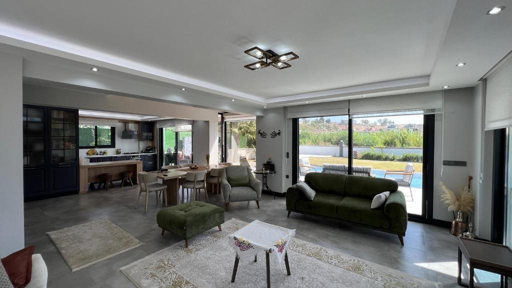 Luxury furnished villa in Fethiye, area 220 m² - Фото 12