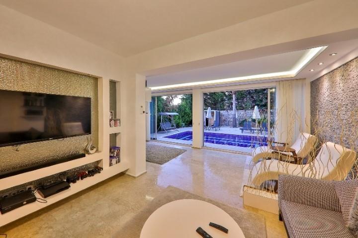 Luxury villa with private pool in Fethiye, area 220 m² - Фото 16