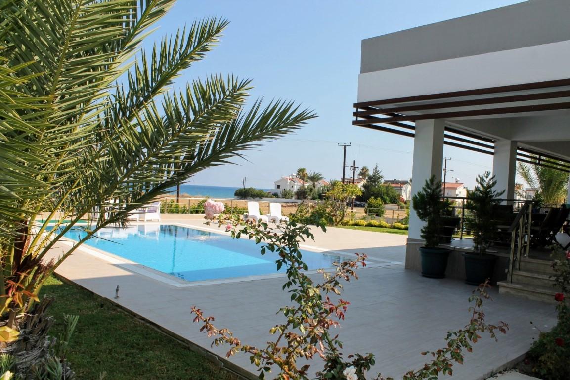 Furnished villa with 5+1 apartments, 400 m2 area of Esentepe - Фото 4