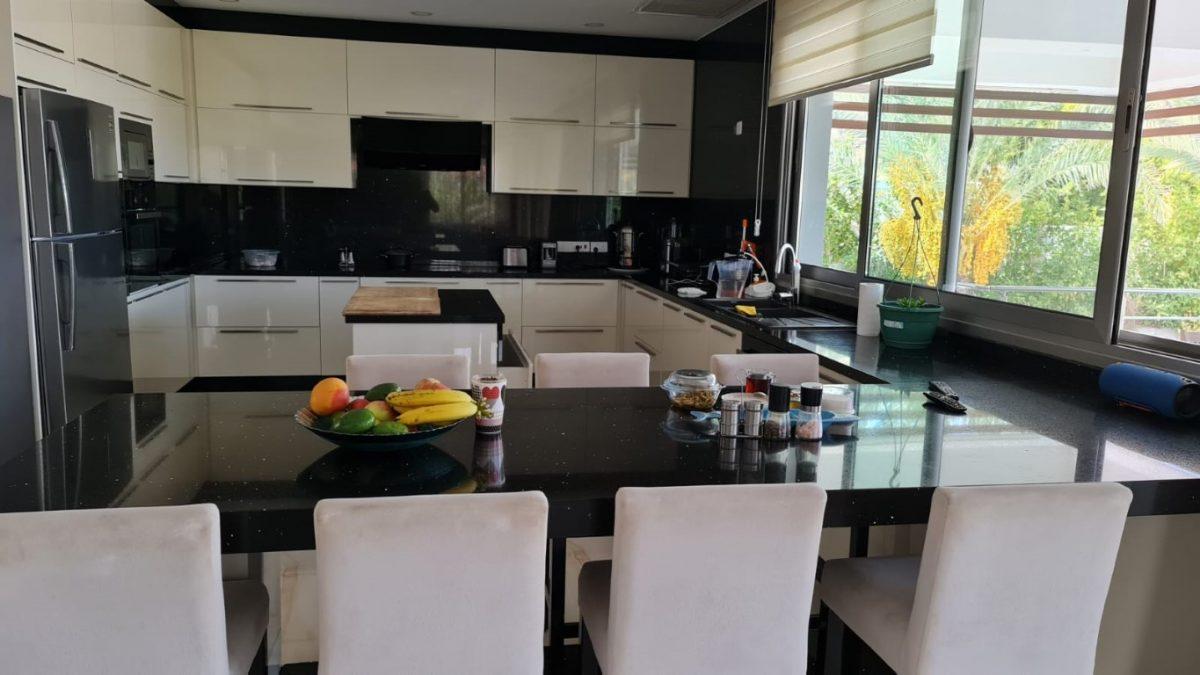 Furnished villa with 5+1 apartments, 400 m2 area of Esentepe - Фото 10