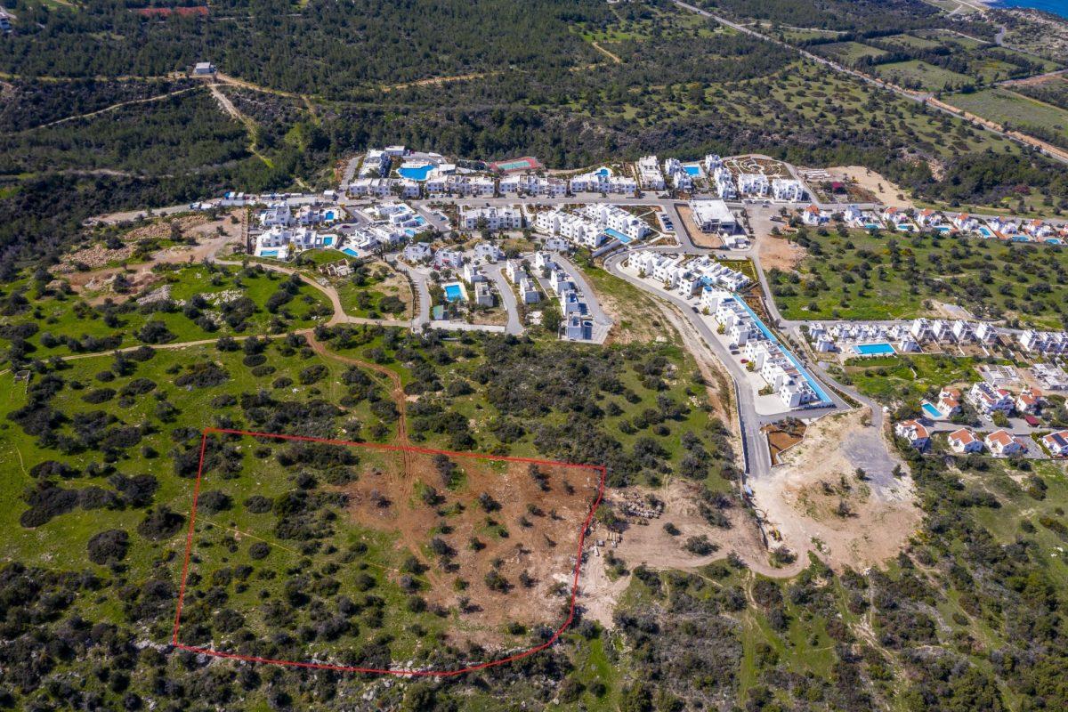 New design of villas and apartments in Northern Cyprus with sea view, Esentepe area - Фото 2