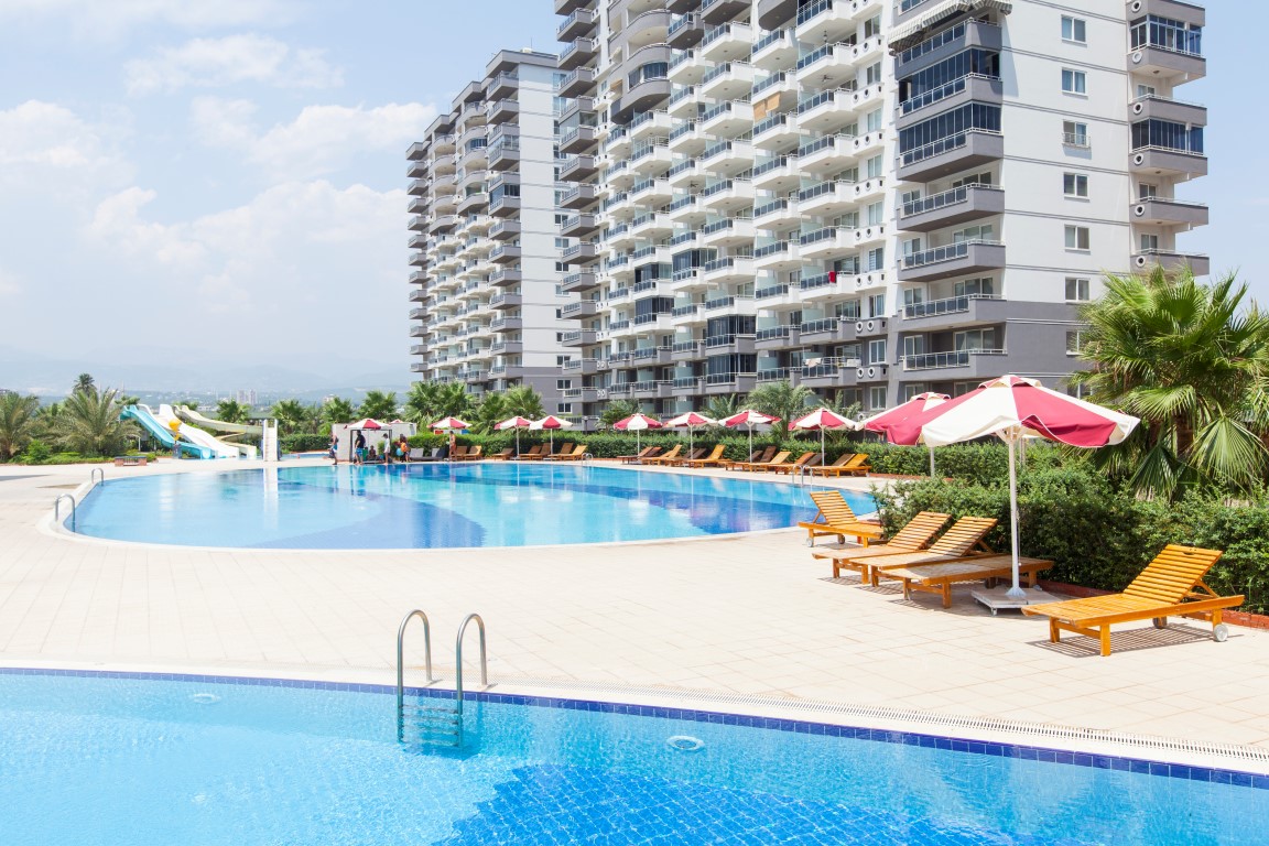 Ready-made residential complex with spacious apartments on the first coastline, Mersin - Фото 9