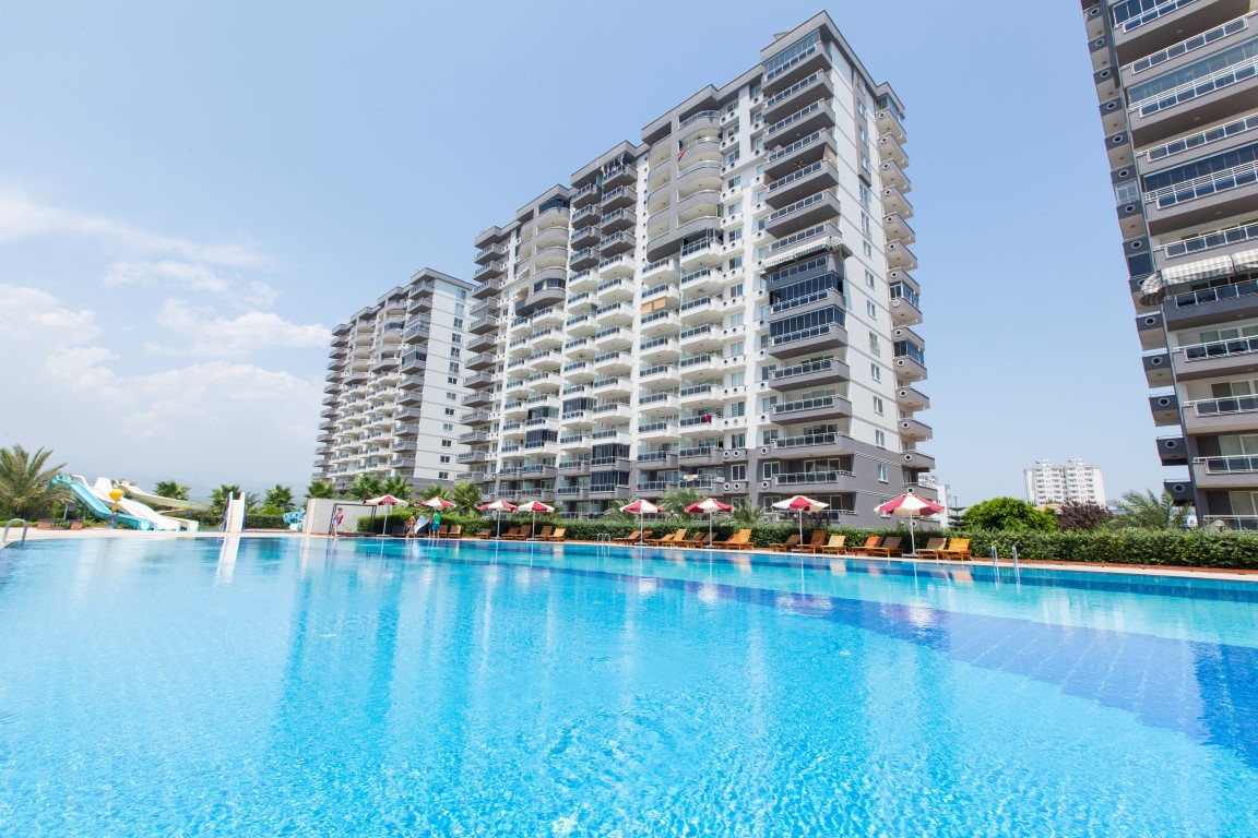 Ready-made residential complex with spacious apartments on the first coastline, Mersin - Фото 11