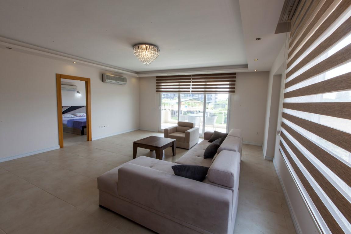 Ready-made residential complex with spacious apartments on the first coastline, Mersin - Фото 20