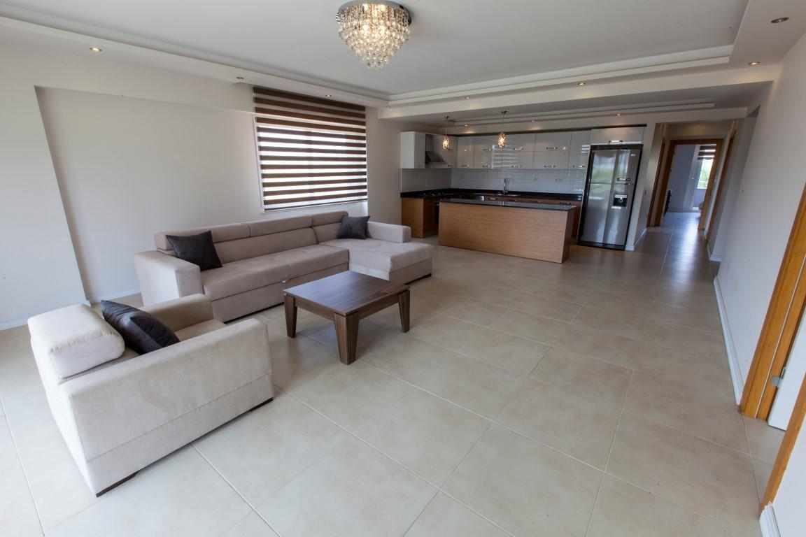 Ready-made residential complex with spacious apartments on the first coastline, Mersin - Фото 21