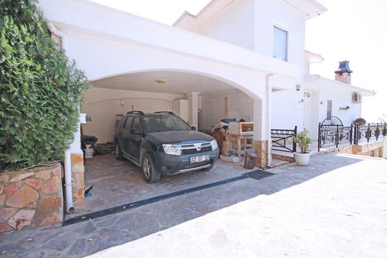 Spacious villa in Alanya with 7+3 apartments with sea and city views, Kestel - Фото 4