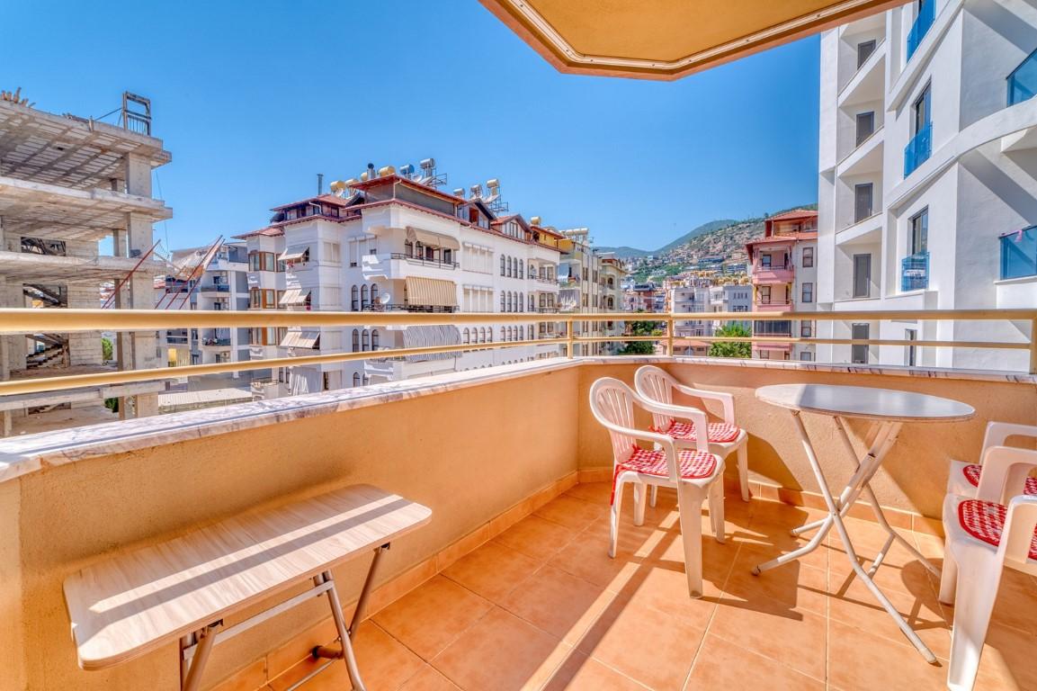 Furnished two bedroom apartment 600 m from the sea, center of Alanya - Фото 7