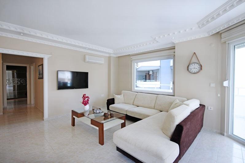 Two bedroom apartment 200 m from the sea, Mahmutlar district - Фото 3