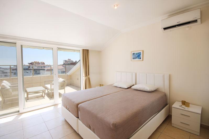 Penthouse in Alanya with 3+1 apartments, with varied infrastructure, Oba - Фото 25