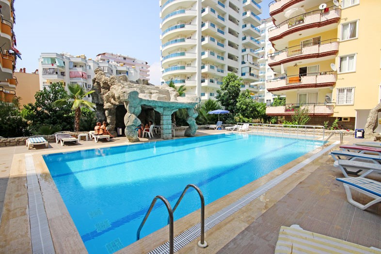 Three bedroom apartment in Alanya with furniture, Mahmutlar - Фото 31