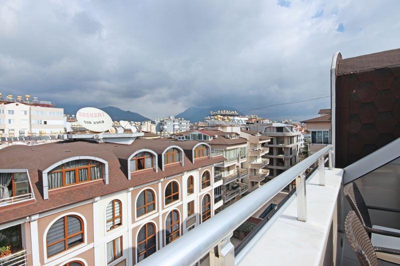 Spacious penthouse in Alanya area of 215 m2, 500 m from the sea, Oba - Фото 40