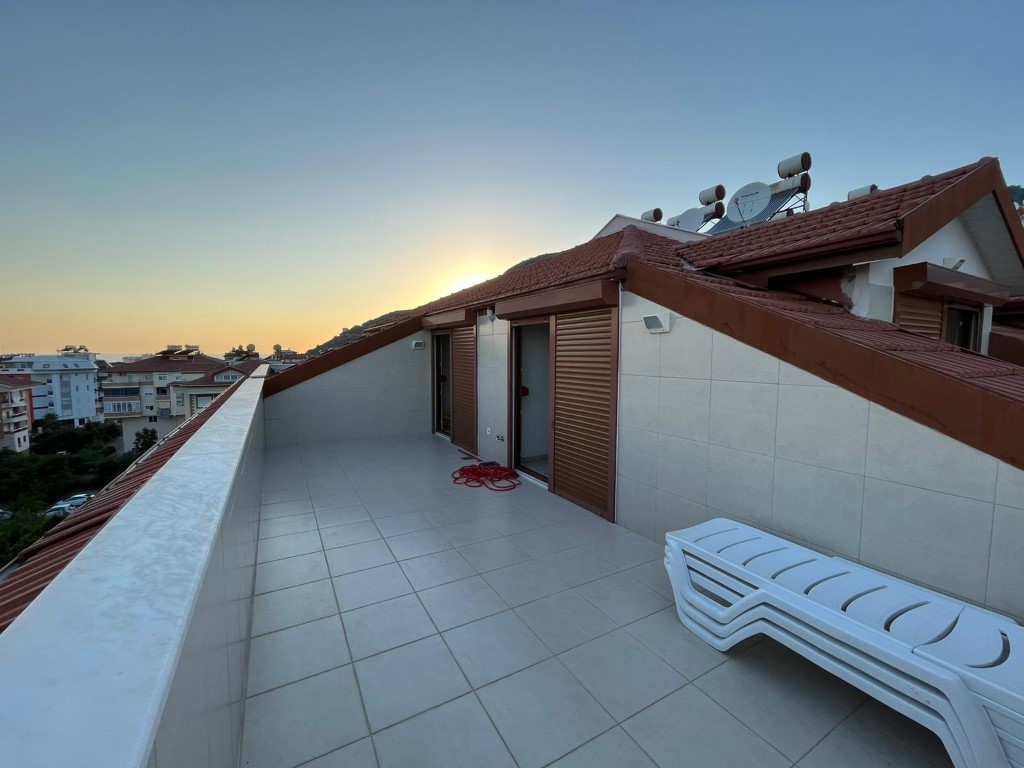 Spacious 300 m2 duplex, center of Alanya - Фото 26