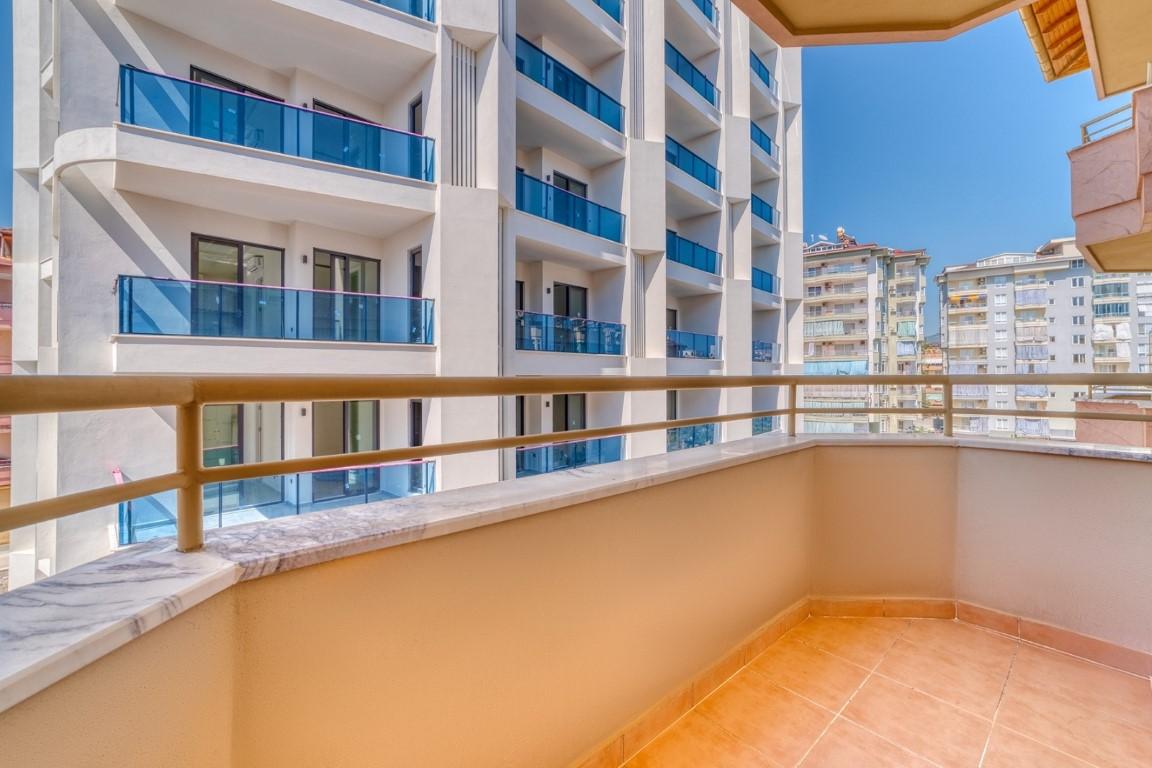 Furnished two bedroom apartment 600 m from the sea, center of Alanya - Фото 14