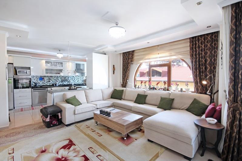 Spacious penthouse in Alanya area of 215 m2, 500 m from the sea, Oba - Фото 2