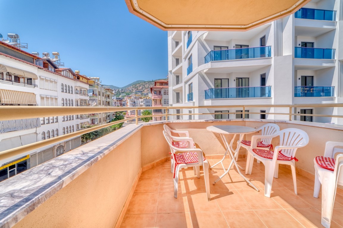 Furnished two bedroom apartment 600 m from the sea, center of Alanya - Фото 6