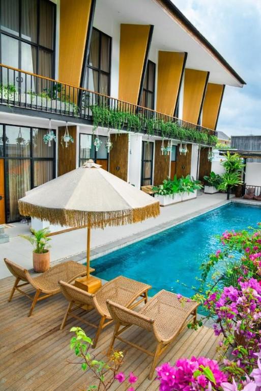 Complex with loft-style apartments, 450 m from the central beach of Batu-Bolong - Фото 3