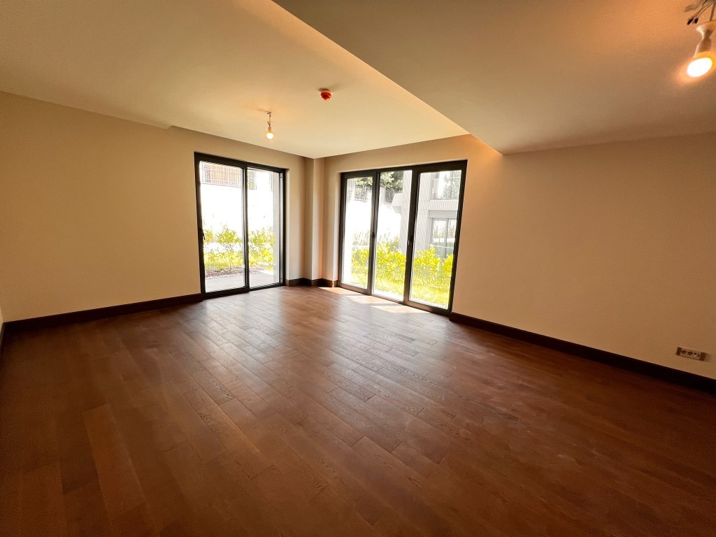 Modern project with decorative lake in Istanbul - Foto 33