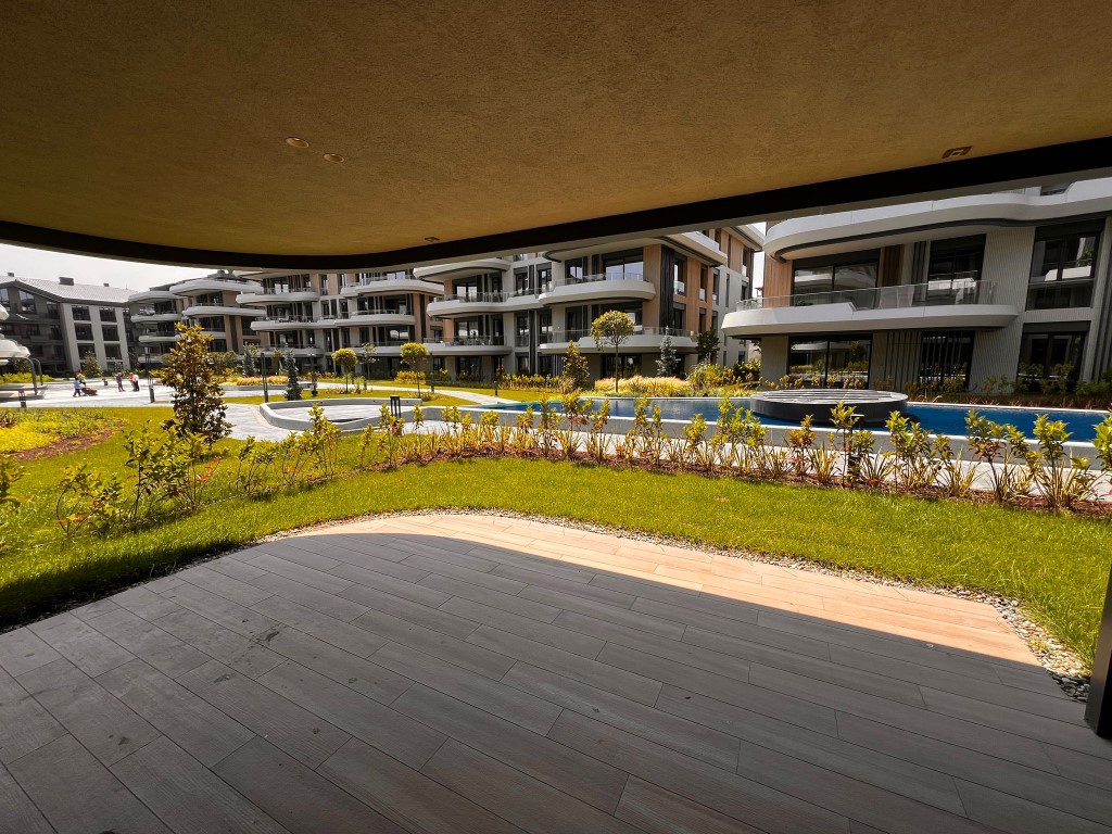 Modern project with decorative lake in Istanbul - Foto 24