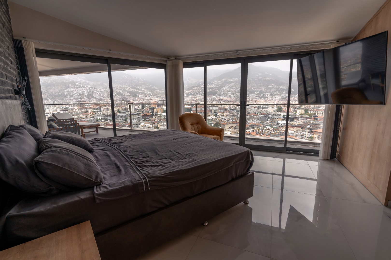 Premium duplex of 210 m2 with panoramic views of the sea and the city - Фото 25