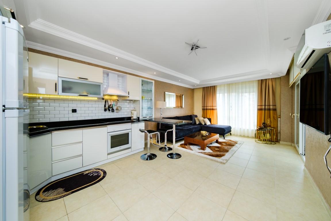 Two bedroom apartment 150 m from the sea, Mahmutlar district - Фото 2