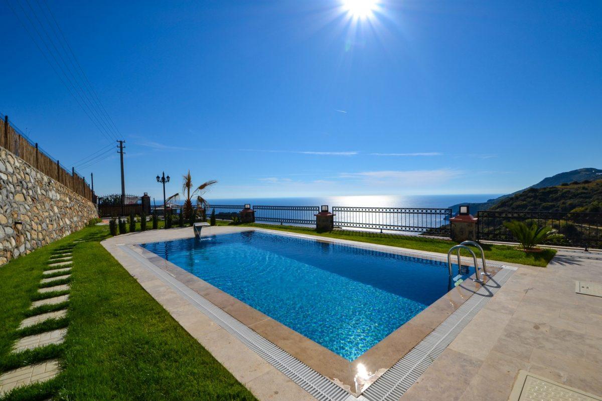 Detached villa with private pool in Gazipash, 550 meters from the beach - Фото 11