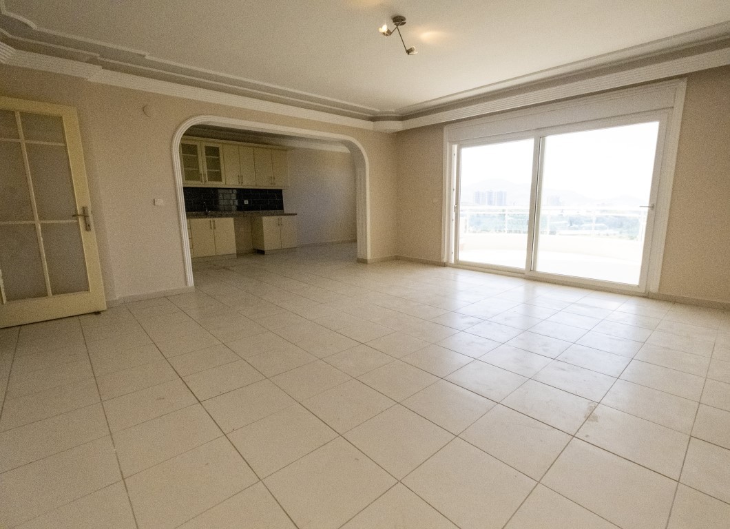 Bright two bedroom apartment on the 3rd floor in Alanya - Фото 18