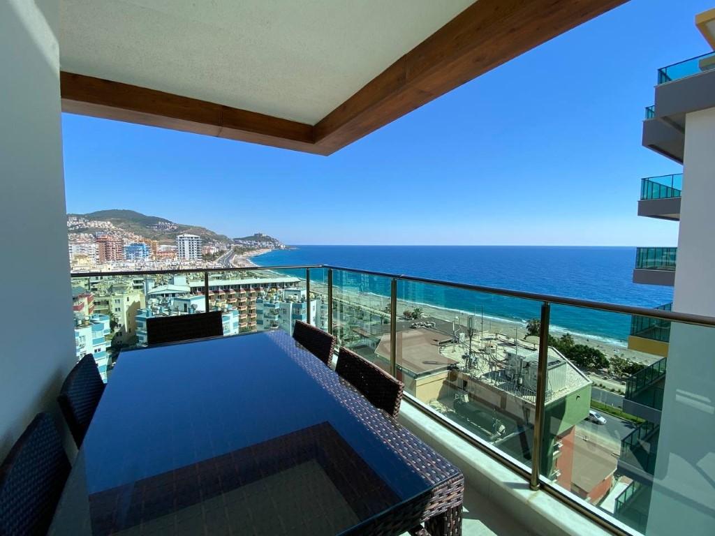 Two bedroom apartment on the high 11th floor, only 50 meters from the sea (Mahmutlar) - Фото 4