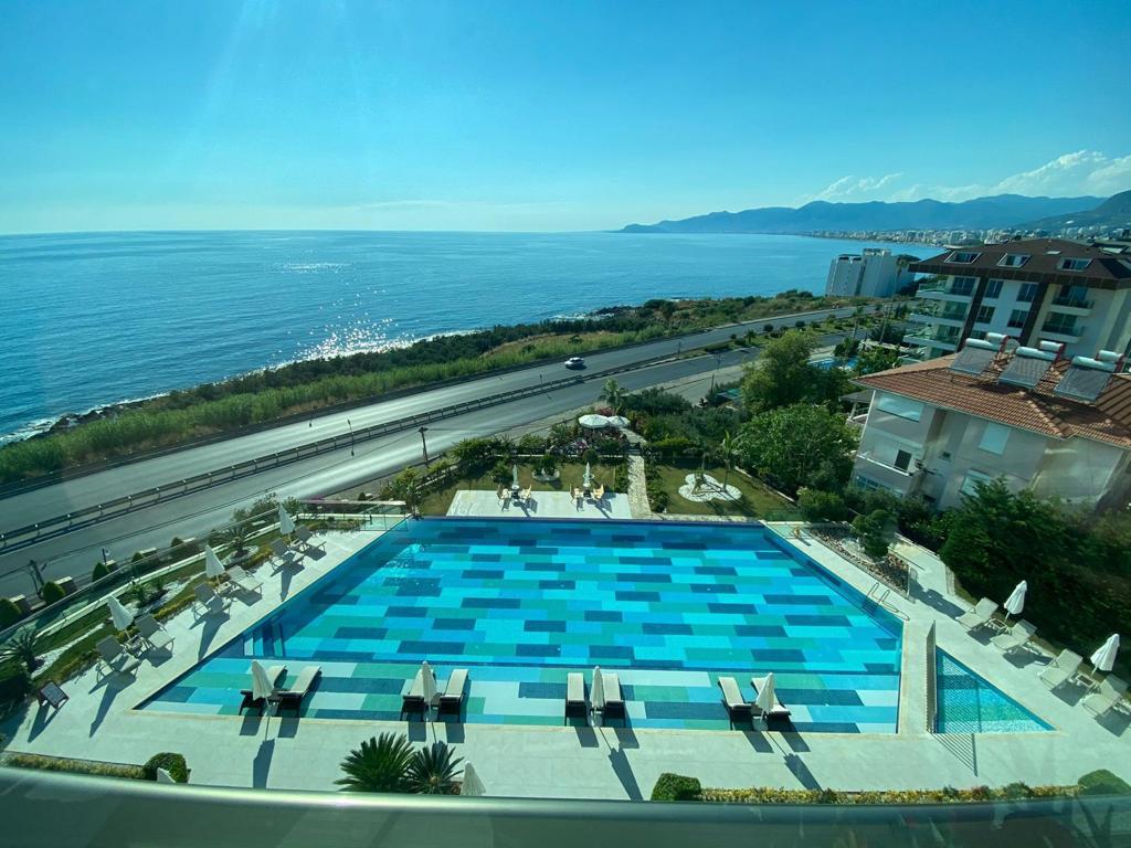 Fully furnished apartment (1+1) with beautiful sea views - Фото 7