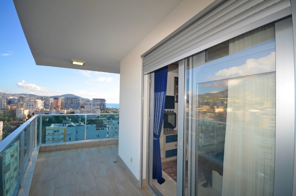 Stylish two bedroom apartment 50 m from the sea (Mahmutlar) - Фото 14