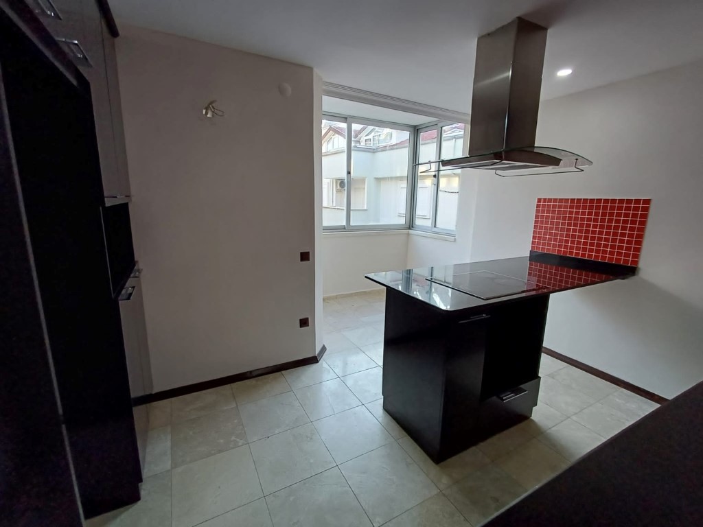 Spacious duplex area of 200 m2, 300 m from the sea in the area of Oba - Foto 11