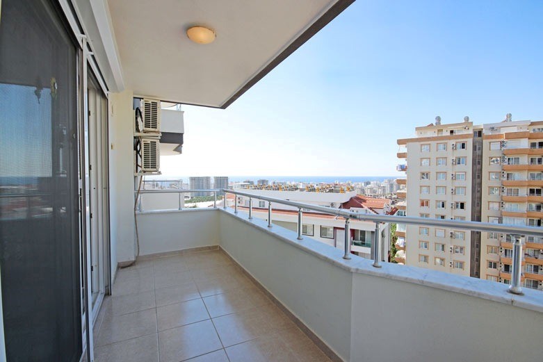 Three bedroom furnished apartment on the high 8th floor, Mahmutlar - Foto 13