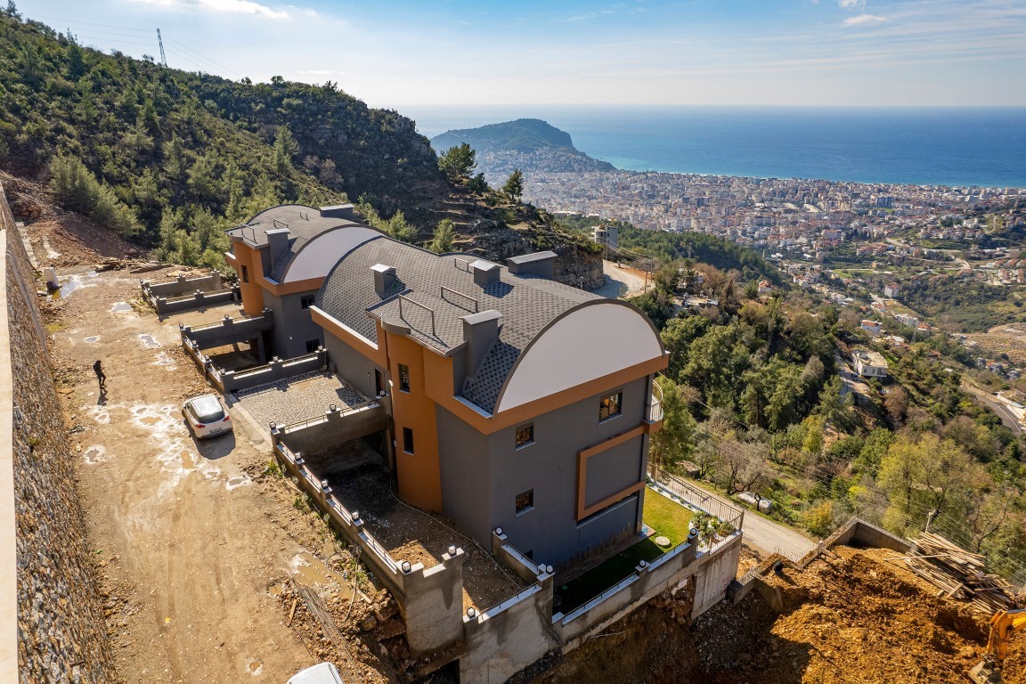 Detached villa (7+2) on the hill overlooking the sea and the city, Bektas - Фото 4