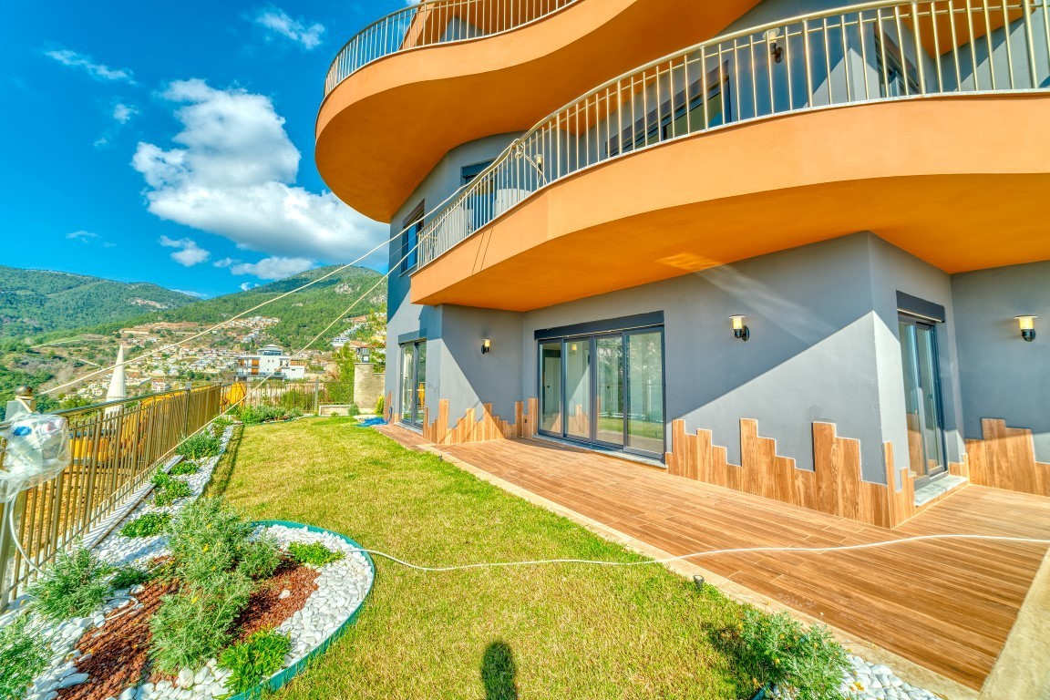 Detached villa (7+2) on the hill overlooking the sea and the city, Bektas - Фото 7