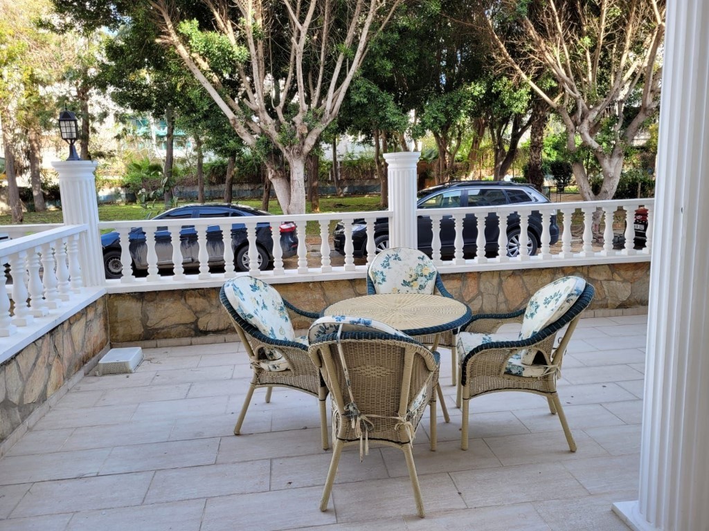 Two bedroom apartment 100 m from the sea in the area of Cleopatra - Фото 5