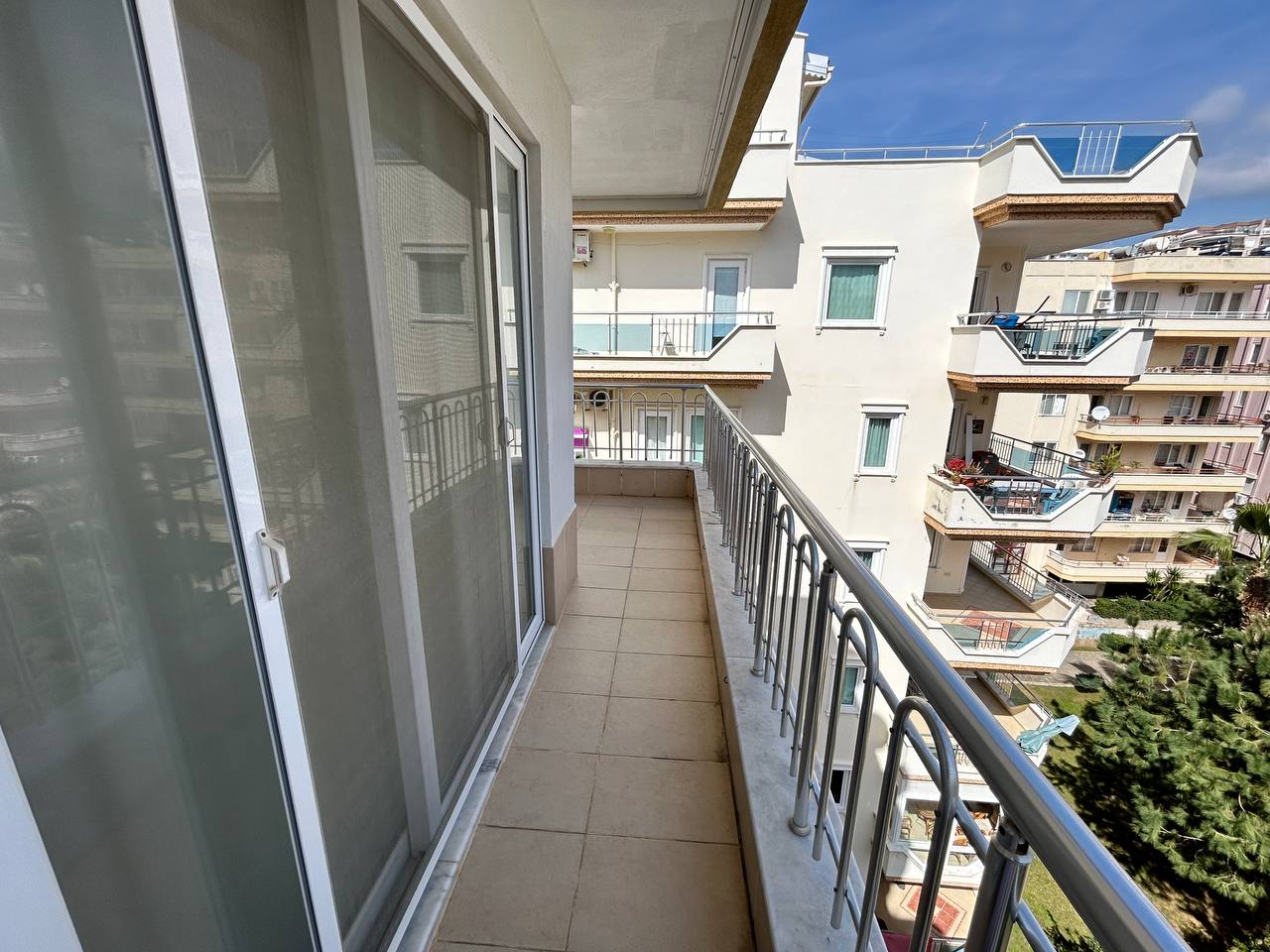 Two bedroom apartment on the first coastline in Mahmutlar - Фото 11