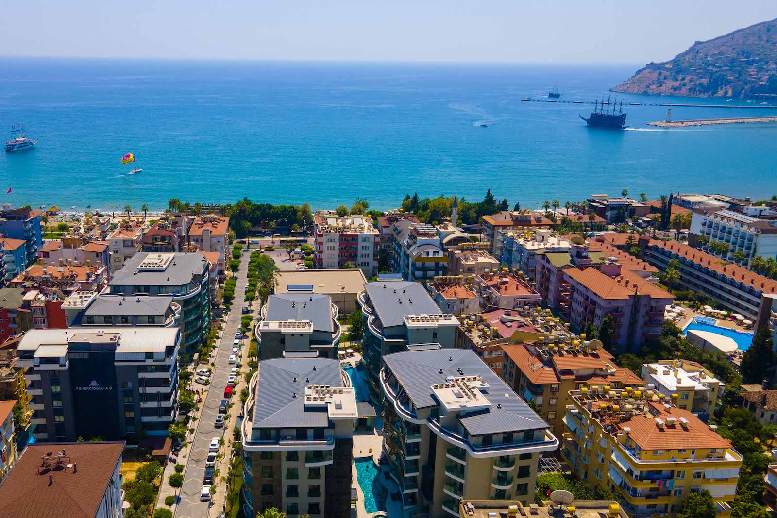 One bedroom apartment near the sea in the center of Alanya - Фото 2