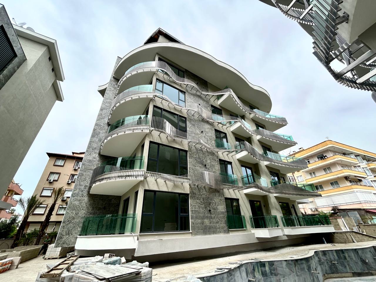 One bedroom apartment near the sea in the center of Alanya - Фото 19