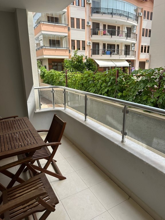 Two-room apartment on the ground floor in the prestigious area of Oba, Alanya - Фото 4