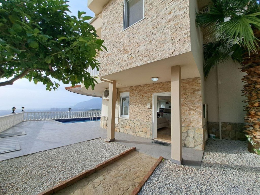 Private villa (3+1) with beautiful sea and city view, Kargyjak - Фото 9