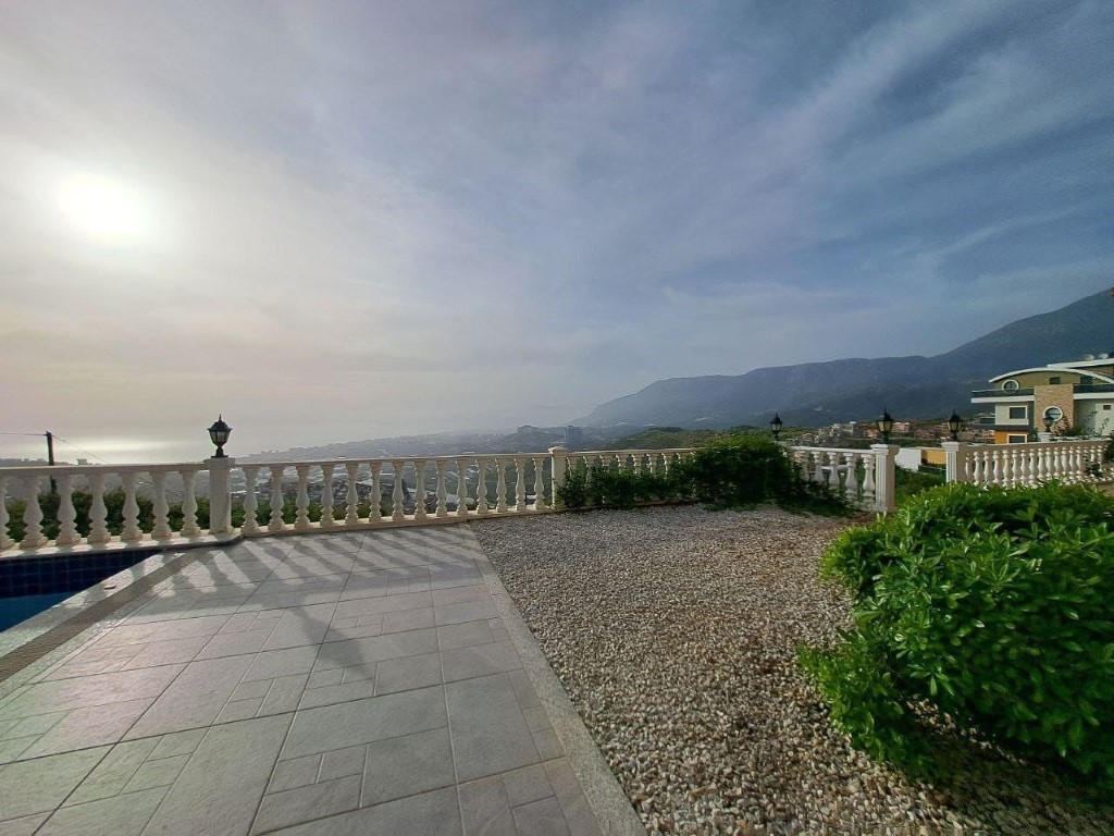 Private villa (3+1) with beautiful sea and city view, Kargyjak - Фото 5