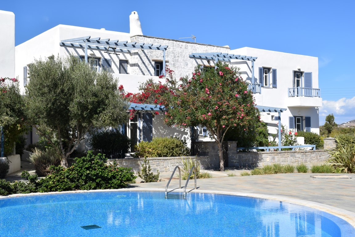 Apartment complex 250 meters from the sea on the island of Paros - Фото 7