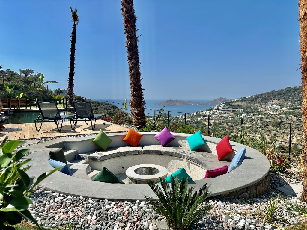 Residential complex of villas on the east coast, overlooking the Aegean sea - Фото 8