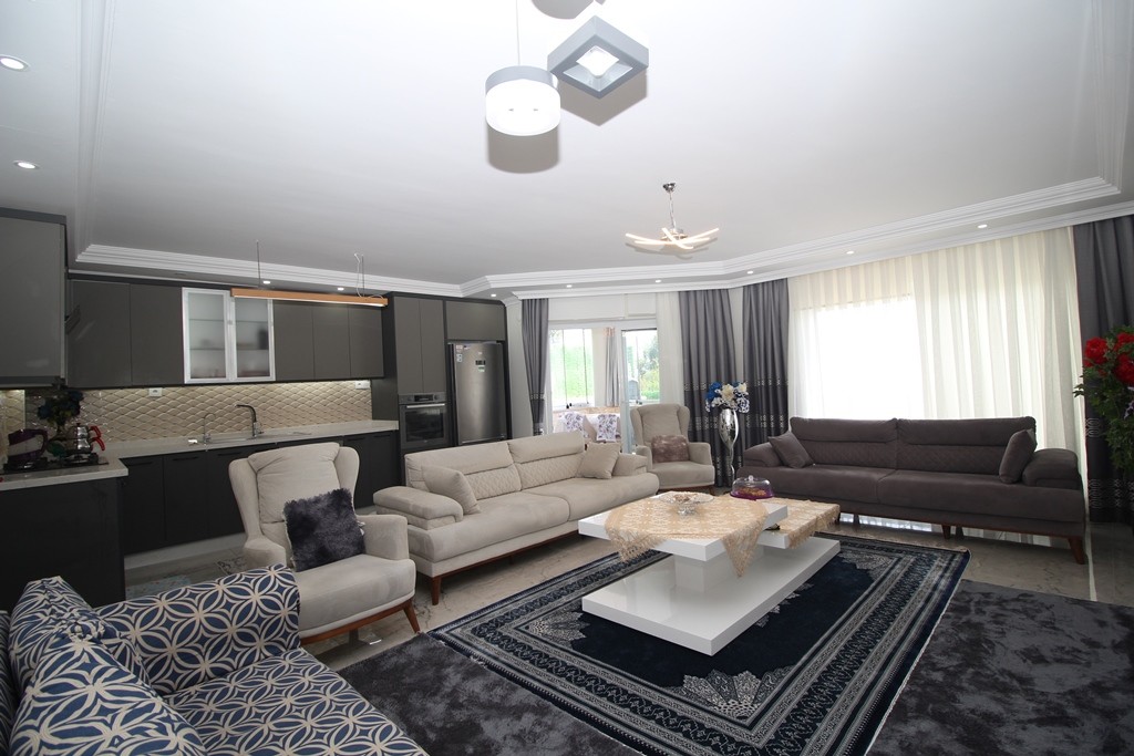 Spacious villa with private pool, in the district of Bektaş - Фото 2