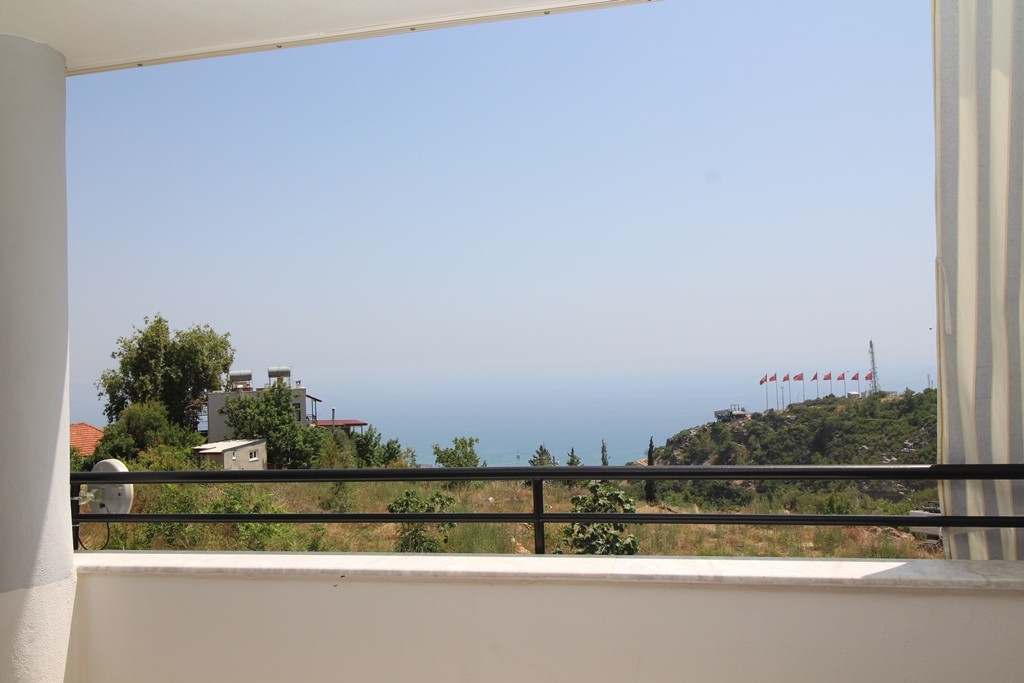 Spacious villa with private pool, in the district of Bektaş - Фото 20