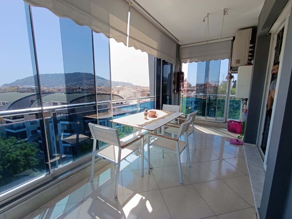 Two-bedroom apartment in the center of Alanya with the possibility of obtaining a residence permit - Фото 3