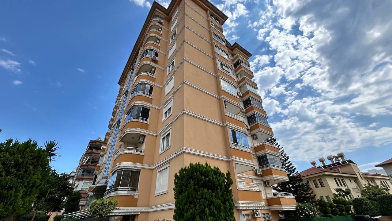 Apartment with 2+1 floor plan and furniture in Alanya - Фото 2