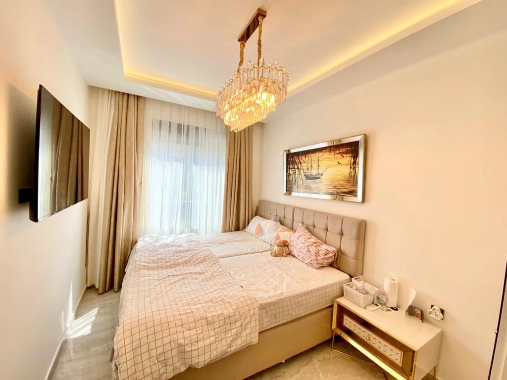 Furnished three-room apartment in the center of Alanya, 5 minutes from the sea - Фото 4