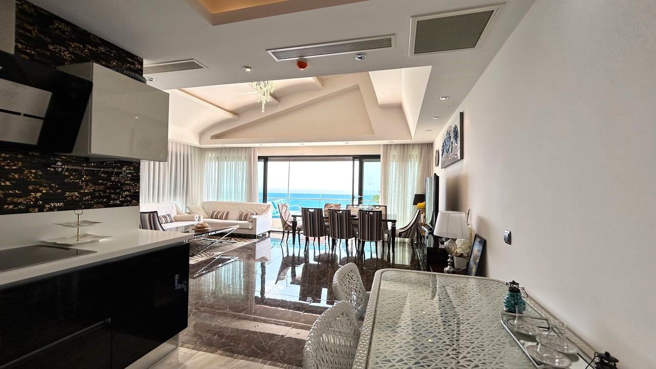 Spacious 3+2 penthouse with panoramic sea view in Konakli - Фото 3