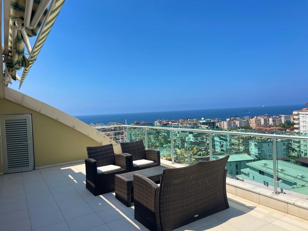 Spacious duplex apartment of 180 m2, with sea view (Cleopatra) - Фото 21